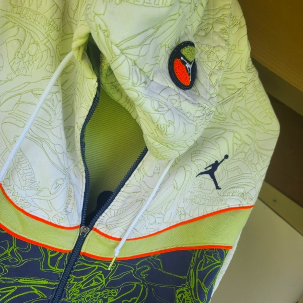 Vintage Retro 8 (Undefeated Colorway) Mens Size 3xl